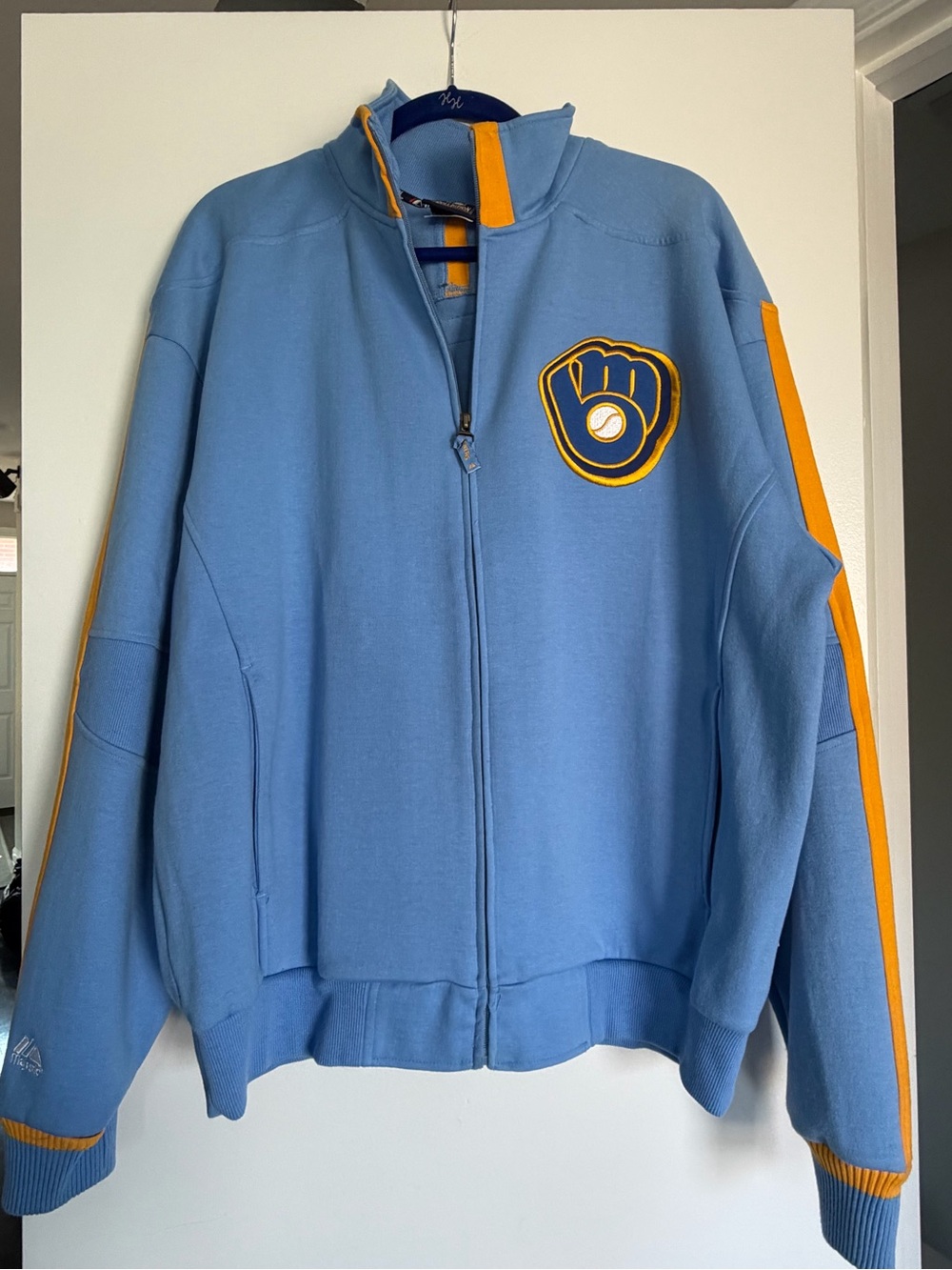Mens ’47 Brand Milwaukee Brewers track jacket; size large
